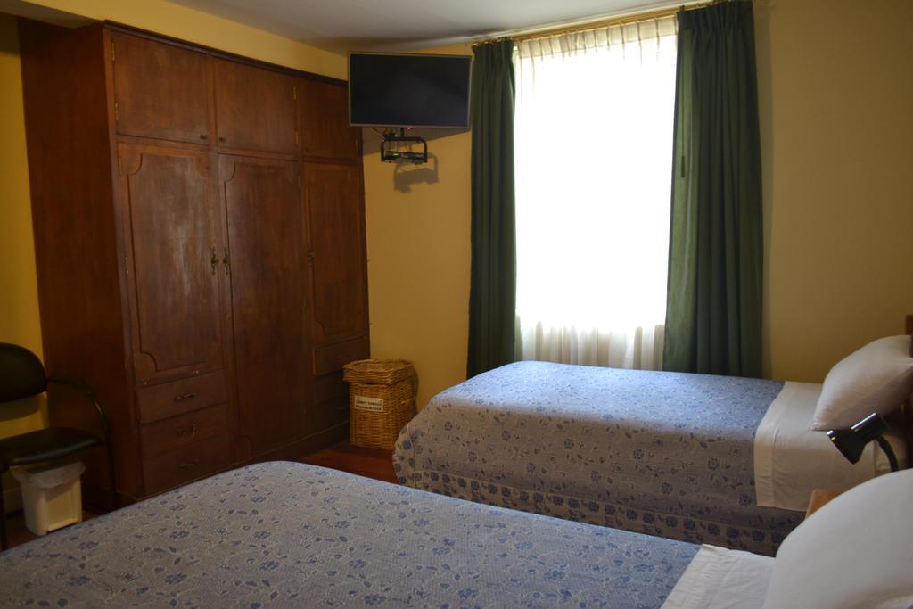 Travellers Inn Quito Exterior photo