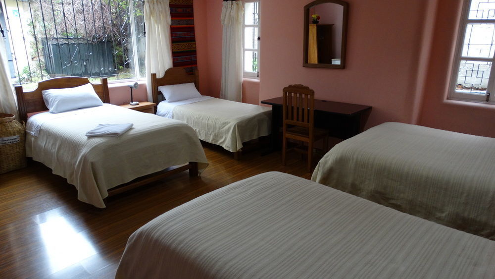 Travellers Inn Quito Exterior photo