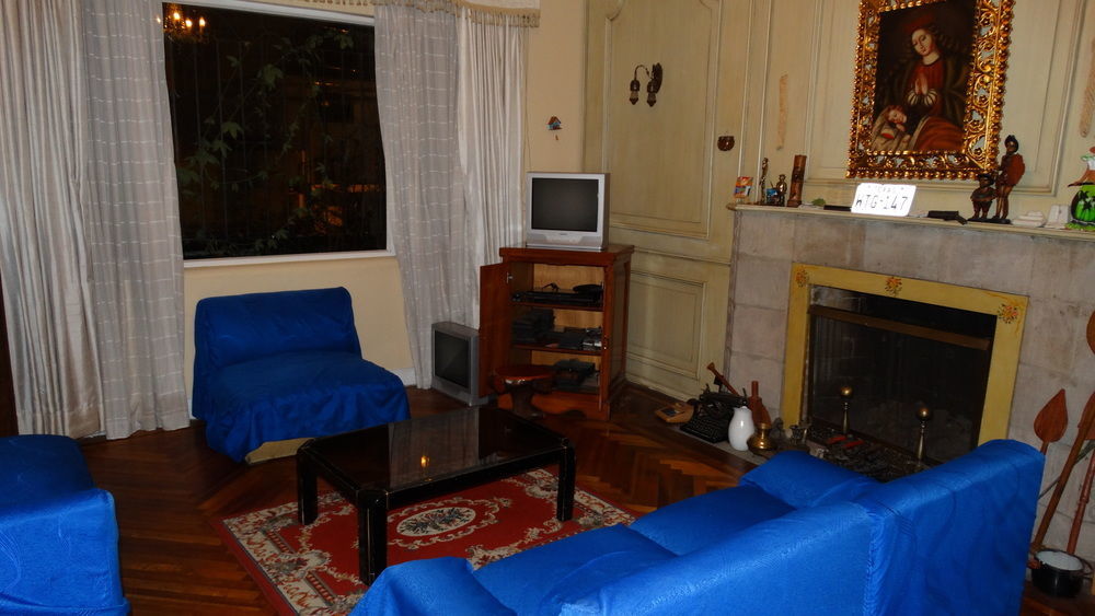 Travellers Inn Quito Exterior photo