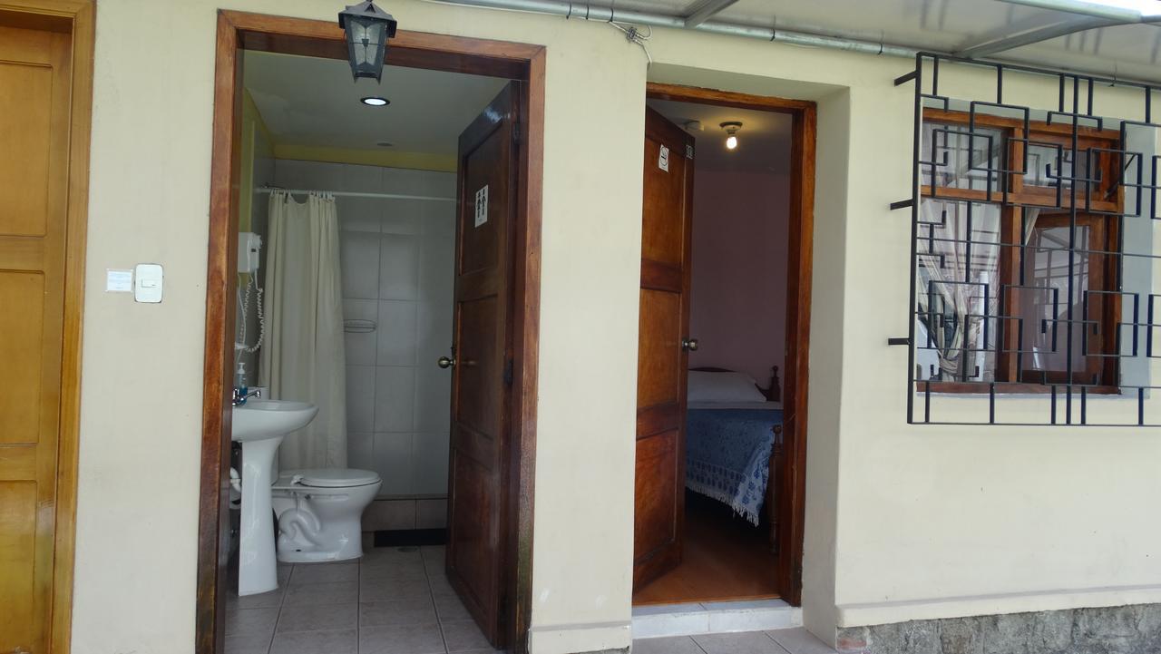 Travellers Inn Quito Exterior photo