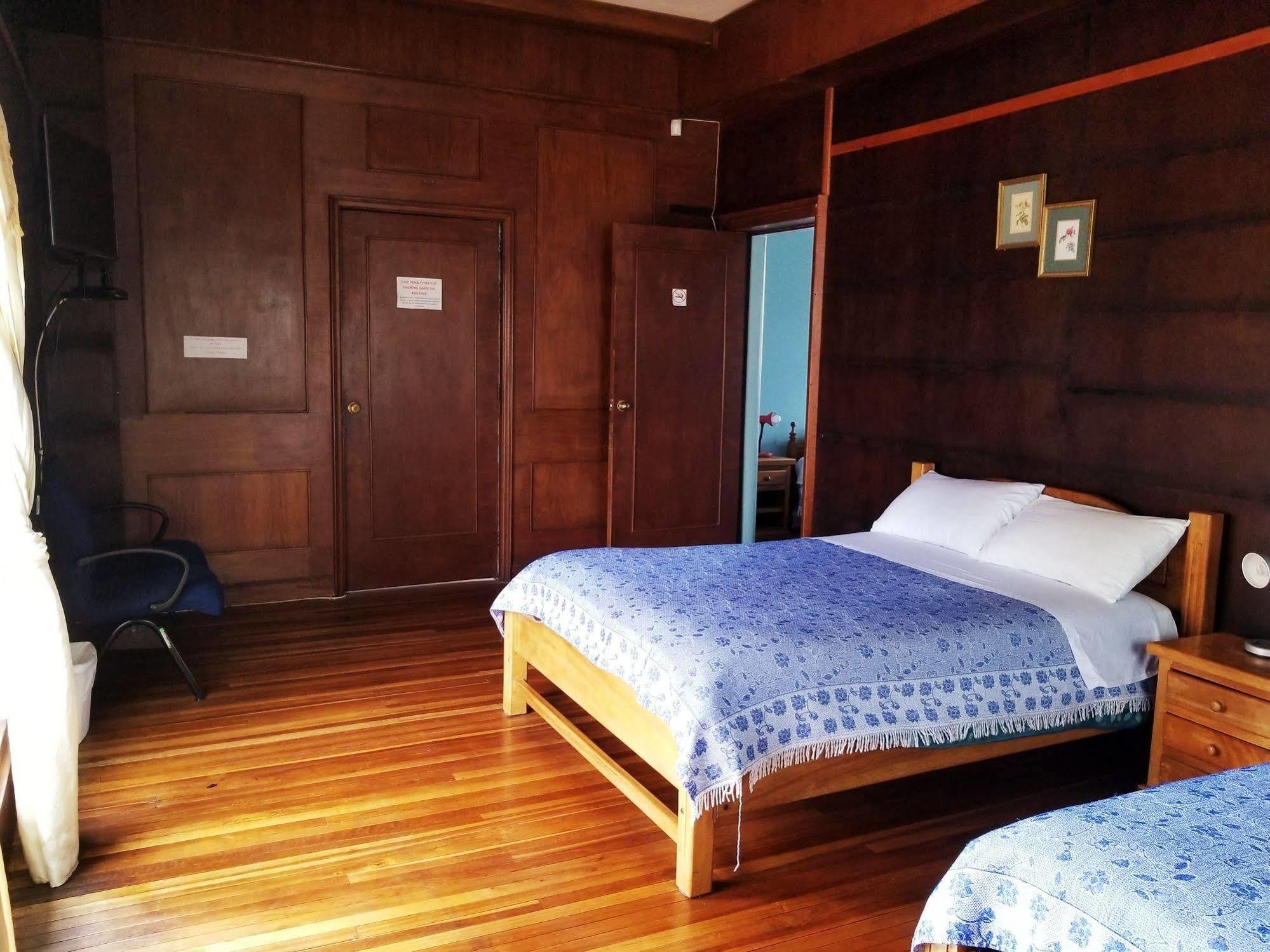 Travellers Inn Quito Exterior photo